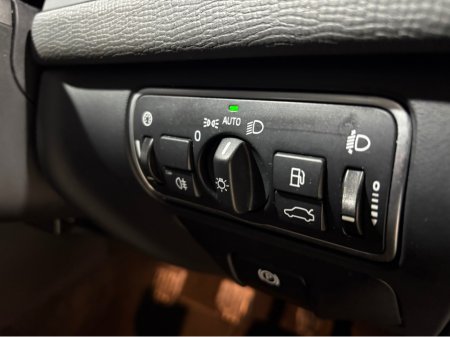 2017 Volvo XC60 SE NAV D4 2.0 TD B4 R-DESIGN MHEV 197BHP €15,950 thumbnail