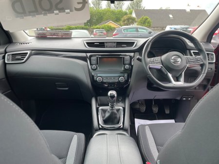 2021 Nissan Qashqai 1.3 PET SE DCT €23,995 thumbnail