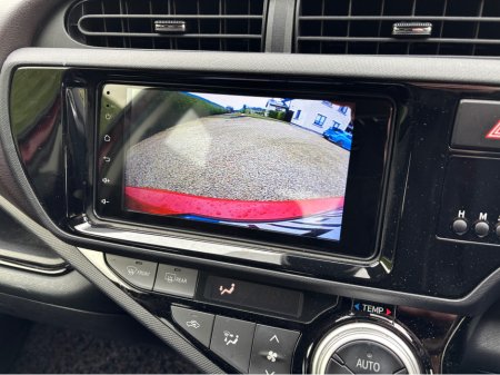 2017 Toyota Aqua - thumbnail 7