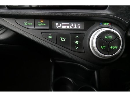 2016 Toyota Aqua 1.5 VVT-i HYBRID *BI-TONE INTERIOR*ANDROID CAR PLAYER* €9,890 thumbnail