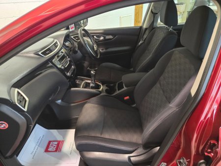 2014 Nissan Qashqai - thumbnail 14