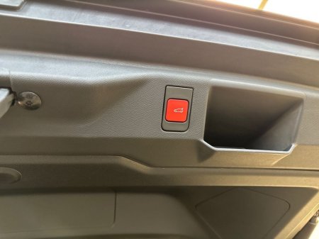 2026 Peugeot 5008 - thumbnail 24