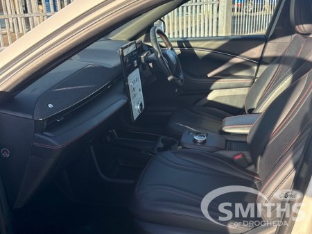 2022 Ford Mustang Mach-E AWD EXTENDED RANGE €34,950 thumbnail
