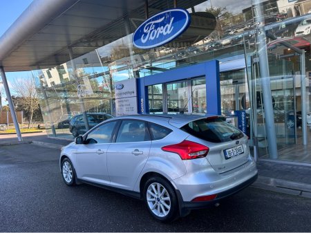 2016 Ford Focus TITANIUM 1.0 ECOBOOST 12 125PS 4DR €15,950 thumbnail