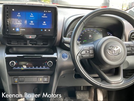 2023 Toyota Yaris - thumbnail 16