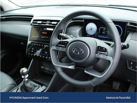 2024 Hyundai Tucson 2WD Executive Plus thumbnail