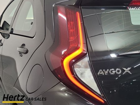 2023 Toyota Aygo X - thumbnail 8