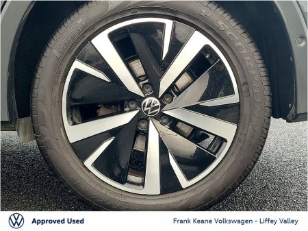 2024 Volkswagen Tiguan ELEGANCE AUTO 2.0TDI 150BHP *HEATED SEATS* *ELECTRIC TAILGATE* *REAR VIEW CAMERA* *PCP FINANCE AVAILABLE* €49,995 thumbnail