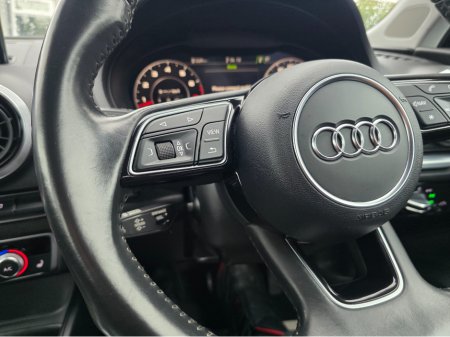 2018 Audi A3 1.4 FULL LEATHER SEATS / VIRTUAL COCKPIT - SMARTPHONE INTERFACE- SATNAV - VIRTUAL COCKPIT - NAVIGATION REVERSING CAMERA -BLIND SPOT - PARKING SENSORS- LEATHER €17,950 thumbnail