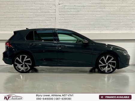 2022 Volkswagen Golf 2022 Volkswagen Golf Life 2.0TDI 6 Speed Manual 115bhp 5dr - 222 Reg €24,995 thumbnail