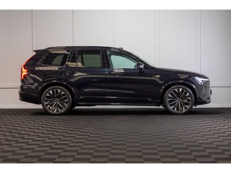 2025 Volvo XC90 T8 PHEV 455hp Plus (Dark Theme) €78,950 thumbnail
