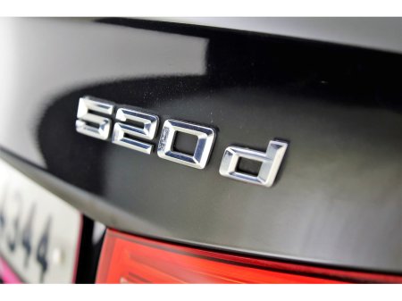 2021 BMW 5 Series - thumbnail 18