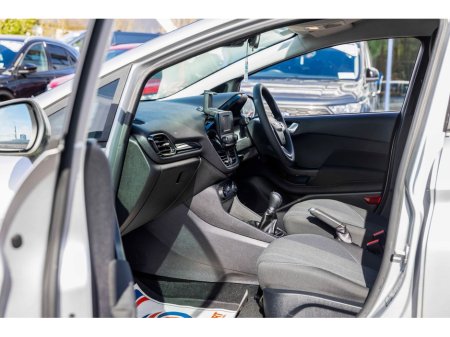 2018 Ford Fiesta - thumbnail 21