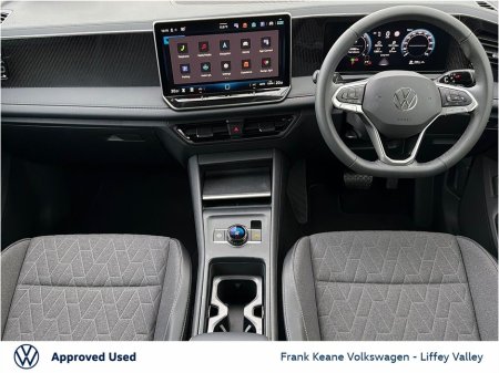 2025 Volkswagen Tiguan - thumbnail 2