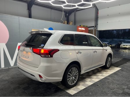 2020 Mitsubishi Outlander €23950 2020 MITSUBISHI OUTLANDER G 4WD 2.4 AUTOMATIC / CRUISE CONTROL / HEATED SEATS €23,950 thumbnail