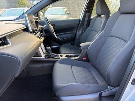 2025 Toyota Corolla Cross - thumbnail 6