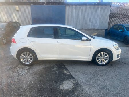 2016 Volkswagen Golf - thumbnail 2