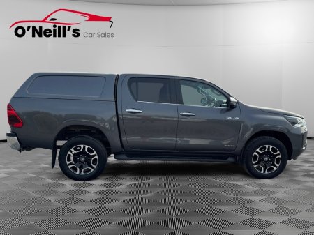2021 Toyota Hilux INVINCIBLE D-4D 4WD #230 €32,999