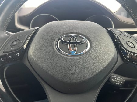 2018 Toyota C-HR - thumbnail 10
