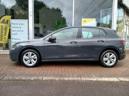 2023 Volkswagen Golf 2.0 TDI 115HP Life, Urano Grey, 1 owner, 60km. €28,500 thumbnail