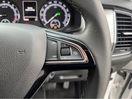 2020 Skoda Kodiaq 7 SEATER AUTOMATIC AMBITION 2.0 TDI 150HP €31,950 thumbnail