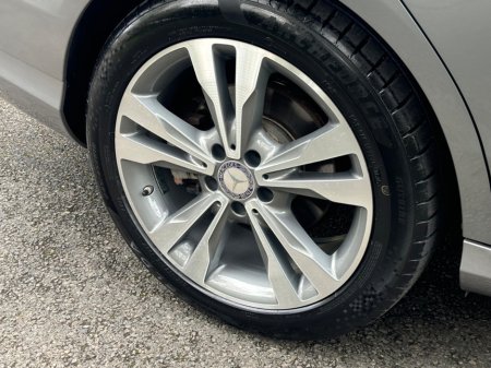 2016 Mercedes-Benz C Class - thumbnail 7