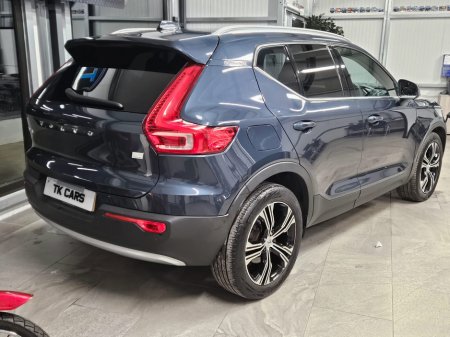 2021 Volvo XC40  €26,950 thumbnail