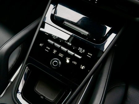 2025 Porsche Cayenne Cayenne E-Hybrid Coup&eacute; €123,950 thumbnail