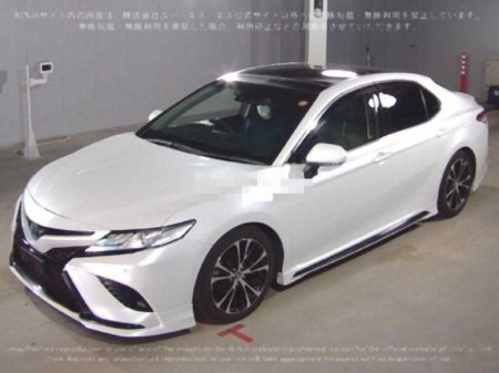 2019 Toyota Camry - photo 2
