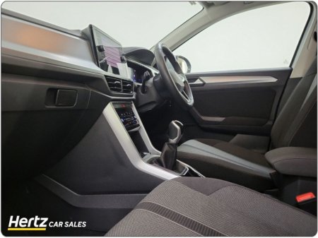 2024 Volkswagen T-Roc - thumbnail 4