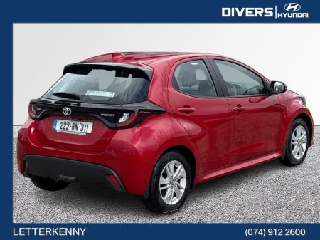 2022 Toyota Yaris - thumbnail 8