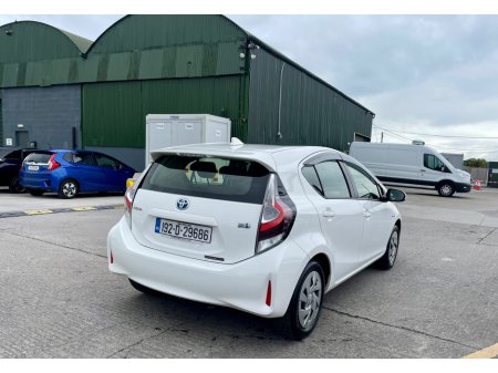 2019 Toyota Aqua 1.8 Hybrid €11,999 thumbnail