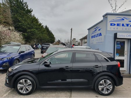 2022 Kia e-Niro - thumbnail 3