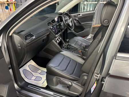 2020 Volkswagen Tiguan - thumbnail 15