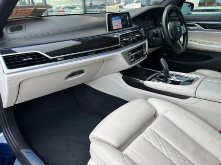 2020 BMW 7 Series 730d M Sport Pro €49,990 thumbnail