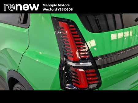 2026 Renault 5 E-Tech Techno 52kWh 150hp €33,495 thumbnail