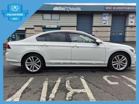 2016 Volkswagen Passat - thumbnail 4