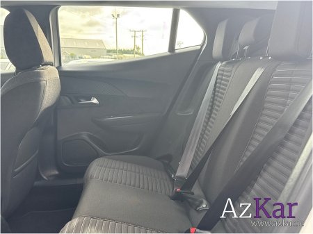 2022 Peugeot 2008 - thumbnail 17