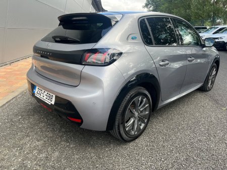 2023 Peugeot 208  €22,900