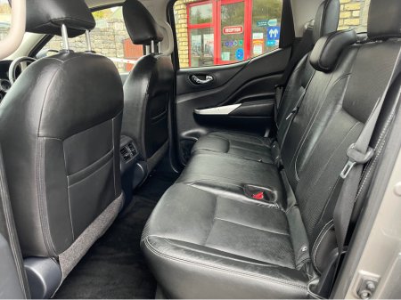 2020 Nissan Navara - thumbnail 12