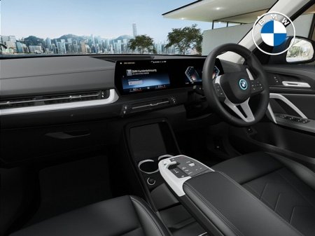 2026 BMW iX1 - thumbnail 5