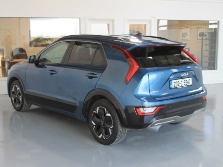 2023 Kia Niro - thumbnail 8