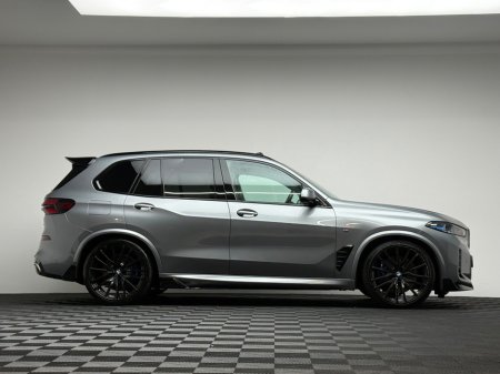 2024 BMW X5 50E M SPORT XDRIVE *HUGE SPEC* €97,990 thumbnail