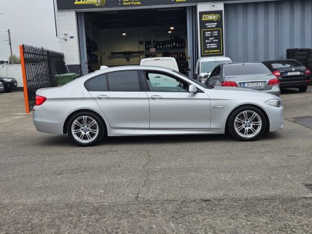 2012 BMW 5 Series - thumbnail 3