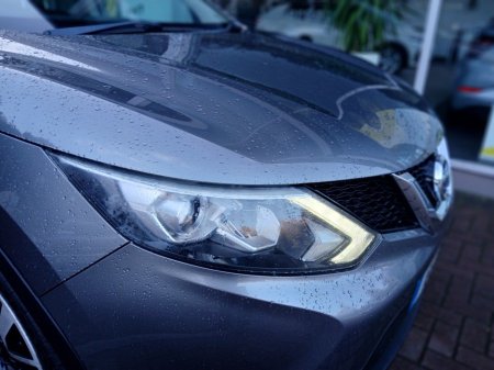 2015 Nissan Qashqai 1.6 DCi TECKNA, Grey met, Very Clean €8,950 thumbnail