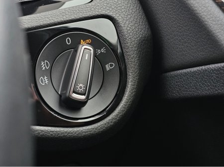 2014 Volkswagen Golf ( 142 ) 1.4 SPECIAL TAN LEATHER HI LINE EDITION REV-CAMERA HI-SPEC STUNNING CAR €13,950 thumbnail