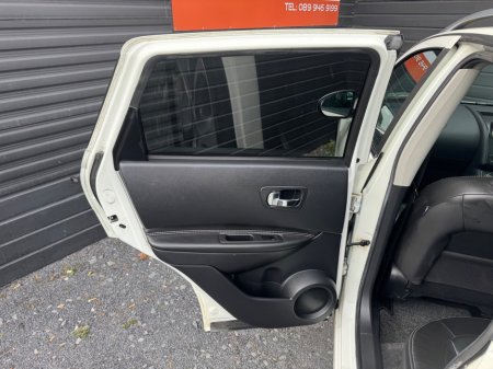 2010 Nissan Qashqai - thumbnail 17