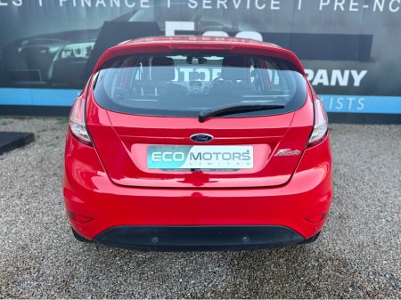 2014 Ford Fiesta ZETEC - 1.2 - LOW INSURANCE - LOW ROAD TAX - IDEAL STARTER/LEARNER CAR OR FAMILY CAR €8,495 thumbnail