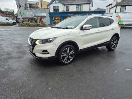 2019 Nissan Qashqai 1.5 DCI 115PS N-CONNEC N-CONNECTA 5DR €13,950 thumbnail