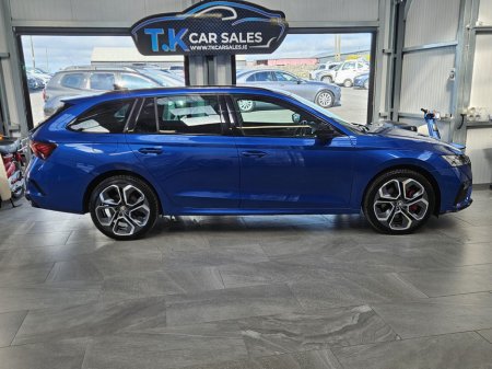 2022 Skoda Octavia - thumbnail 3